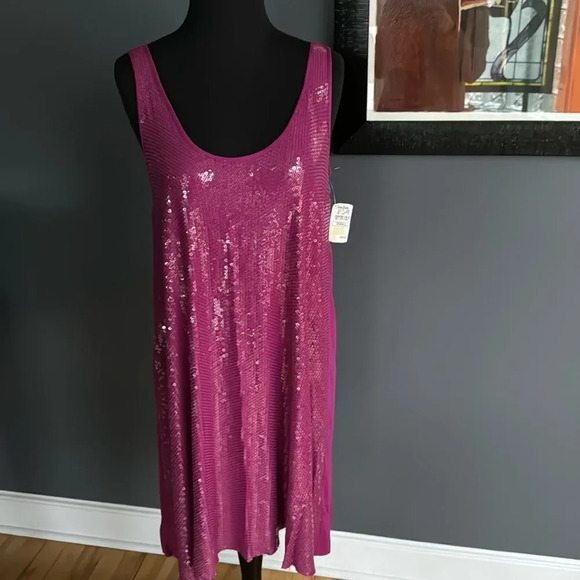 RN Convertible fuschia stretch jersey knit sequin front flowy tank midi. NWT. Sm - Picture 1 of 5
